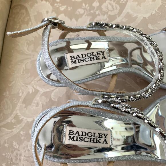 NEW Badgley Mischka Kai Jeweled Chain Detail Heels in Silver - Picture 9 of 12